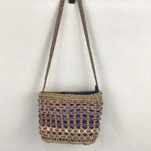 Vintage basket purse - Picture 2 of 8